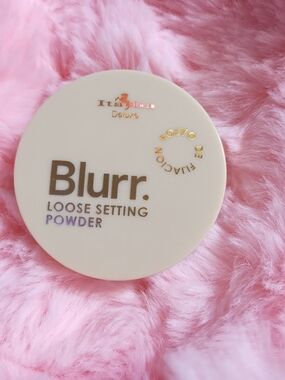 Blurr Loose Setting Powder - Cream